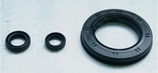 Picture of TourMax Engine Oil Seal Kit Honda CBR900RR Fireblade 92-95, 98-01 (3 Seals) Pack Quantity Kit